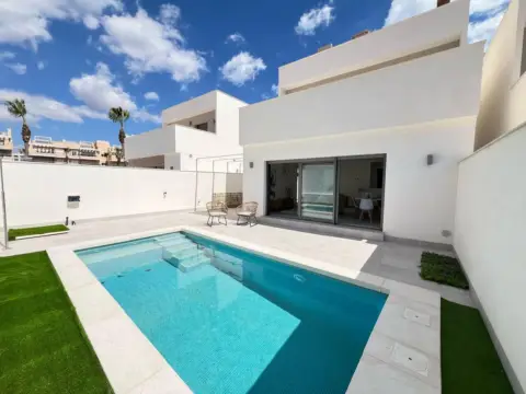 Terreno en Venta en Las Filipinas-Villamartín-Canal Norte