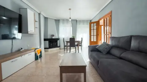 Casa en calle Camilo José Cela