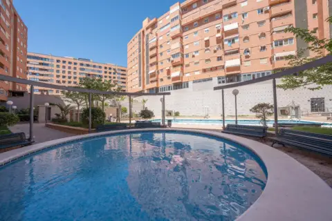 Piso en Venta en Garbinet-Parque de las Avenidas