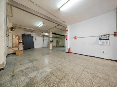 Local comercial en Carrús