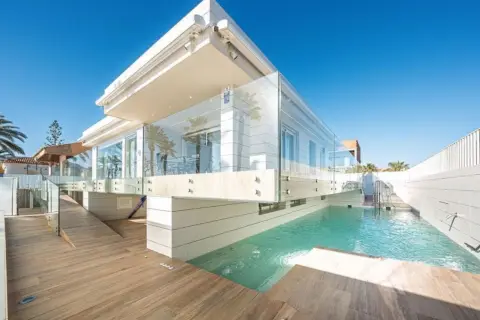Chalet en Venta en Playa Grande-Castellar