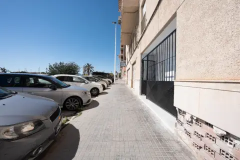 Local comercial en Carrer de Joaquim Martínez Macià