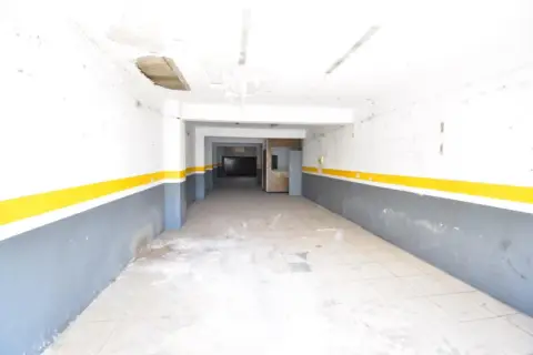 Local comercial en Camp Redo