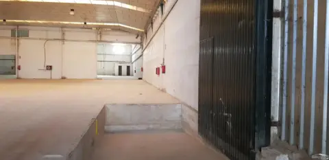 Nave industrial en Camino los Yesares