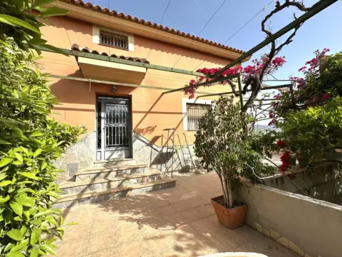 Casa en Camino Villaespesa, 2