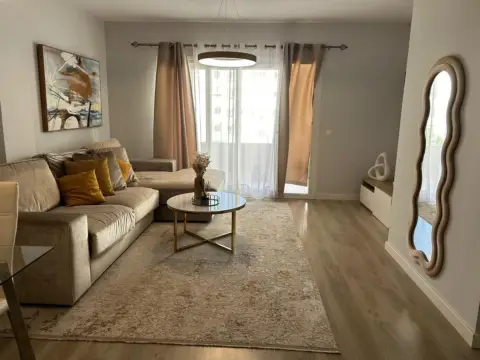 Apartamento en calle Miguel de Cervantes-Nva A