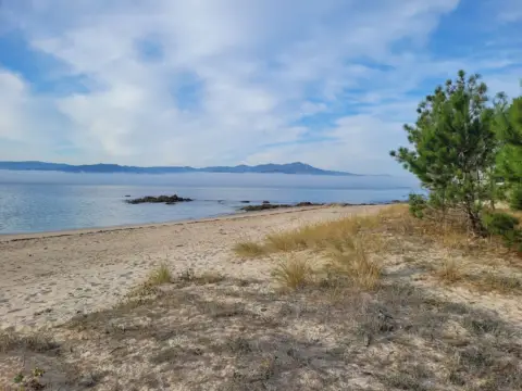 Casa pareada en Agra (Noia)