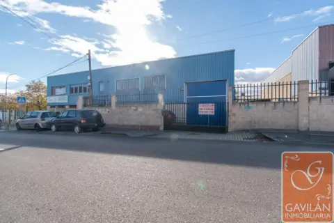 Nave industrial en calle Frailes