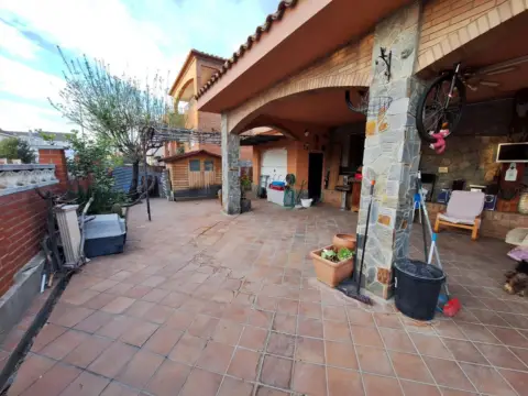Chalet en Valleslona