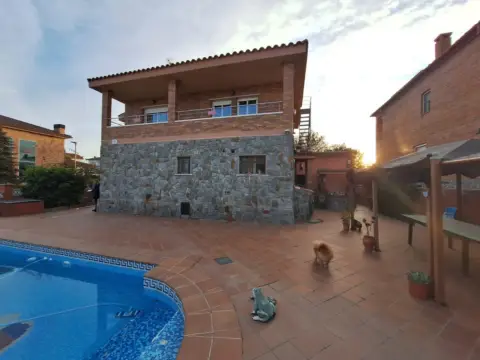 Chalet en Valleslona