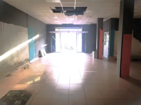 Local comercial en Zarandona
