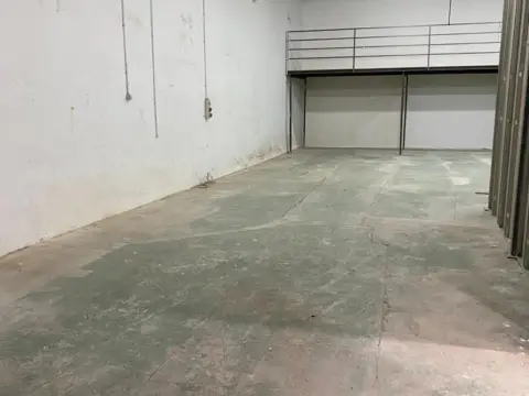 Nave industrial en calle Transformador, 2