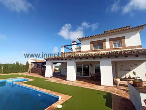 Chalet en Periferia Ciudad