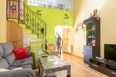 Piso en calle de las Azucenas