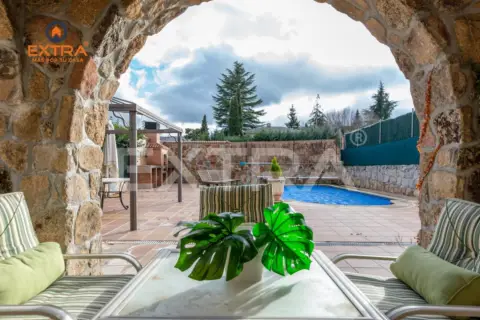 Chalet en Urbanización Miralpántano