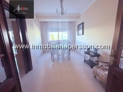 Piso en Avenida Miguel de Cervantes