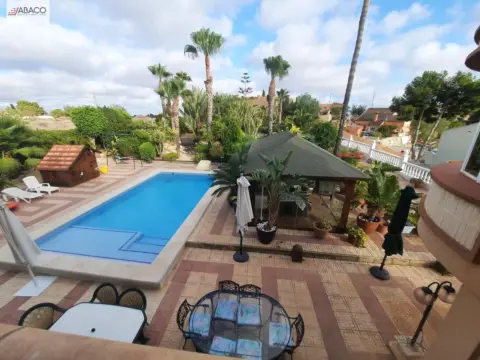 Chalet en Los Girasoles