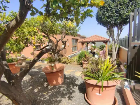 Chalet en Urbanización de El Pedregal