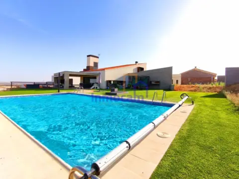 Chalet en calle de Rosa Chacel