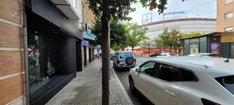 Local comercial en calle de José Luis de Casso, 58