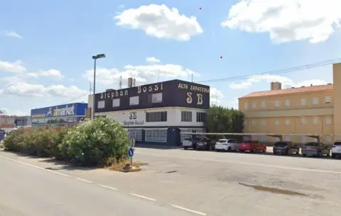 Nave industrial en Ctra. Circunvalación