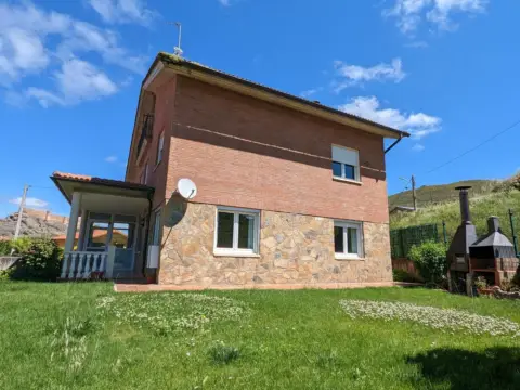 Chalet en Clavijo