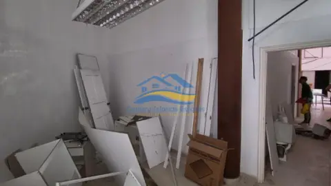 Local comercial en calle Maxorata
