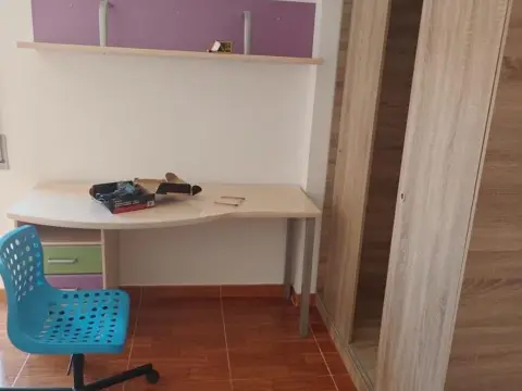 Habitación en Plaza de Antonio María Segovia