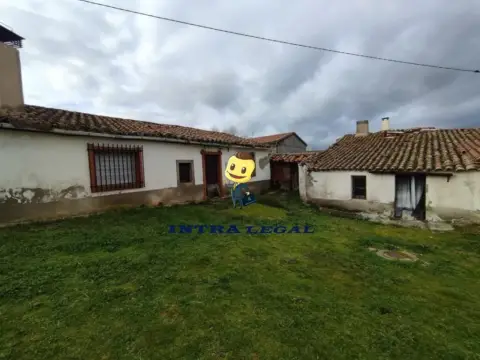 House in Cilleros El Hondo