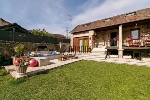 Chalet en calle Cruceiro
