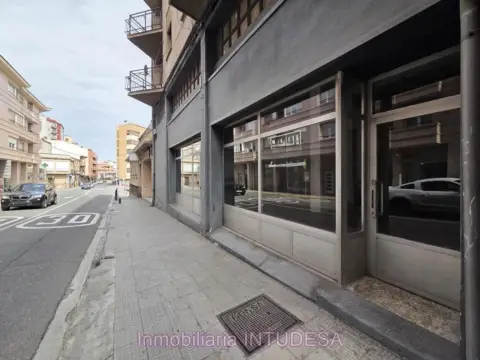 Local comercial en calle de Díaz Bravo