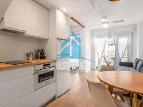 Apartamento en Plaza de la Isla de los Pensamientos