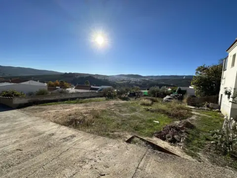 Terreno en calle de La Pedriza