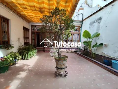 Casa en calle de Manuel de Falla