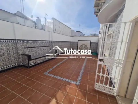 Casa adosada en calle de El Ejido, 32