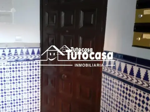Piso en Avenida de la Virgen de los Reyes
