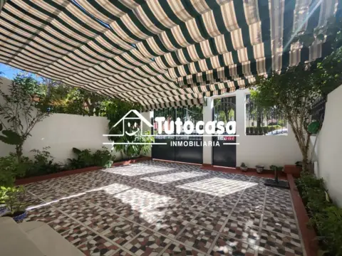 Casa adosada en calle de Rafael Alberti