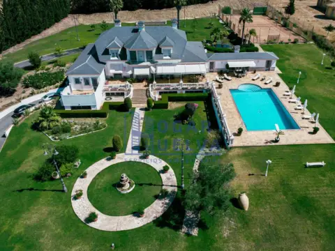 Chalet en calle Finca El Acebuche, nº 35