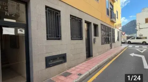 Piso en calle Llano Mora