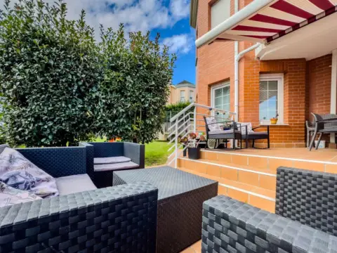 Casa en calle Rebollar