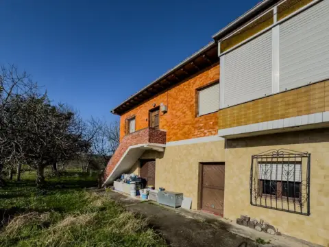 Casa en calle de la Robleda