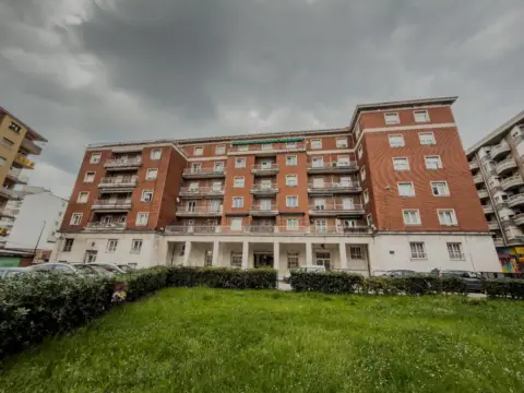 Piso en Plaza de Luis Hauzeur