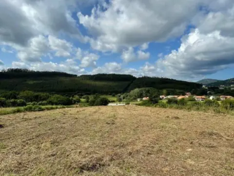 Terreno en calle Lugar Pardiñeira, nº 11