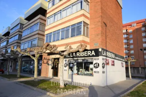 Local comercial en calle del Duero
