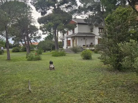 Chalet en calle de Plandenas, 7