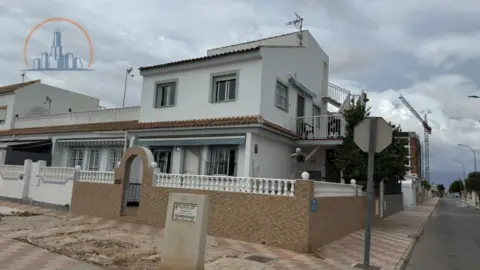 Chalet en Avenida del Marqués de Rosalejo