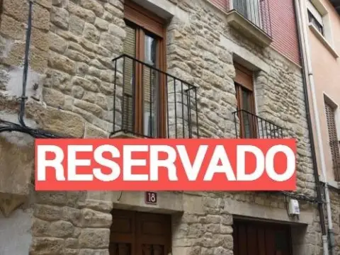 Piso en calle de Medios, 18