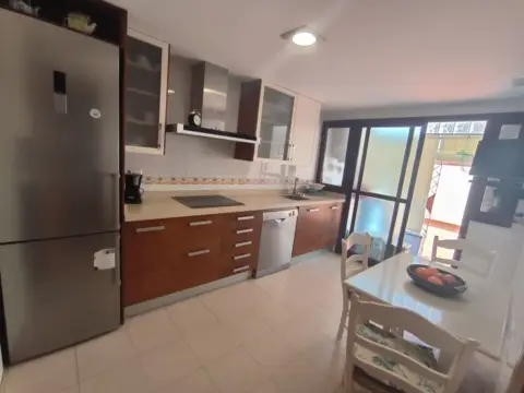 Casa pareada en Avenida del Mediterráneo