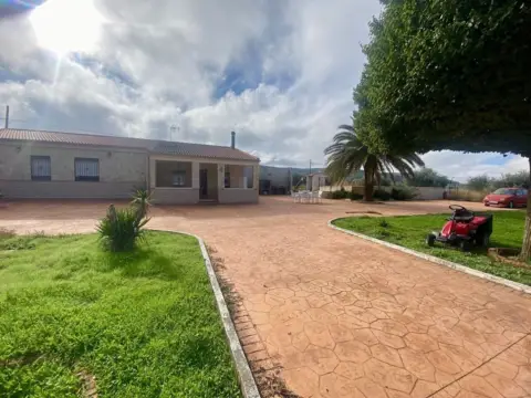 Chalet en calle de Aldea del Rey