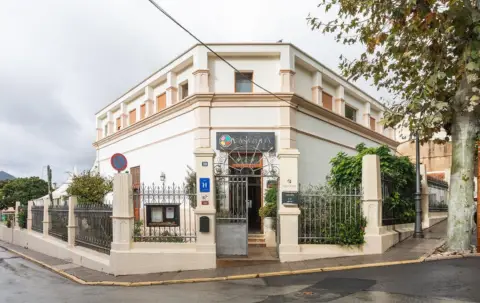 Edificio en Avinguda Constitucio, 30